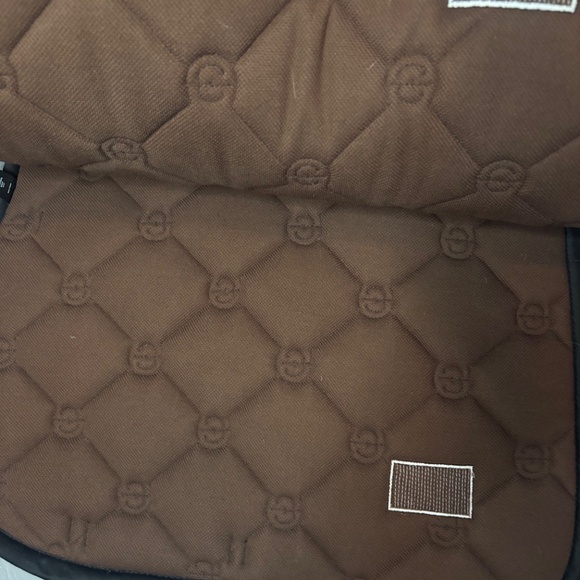 ES Mahogany Glitter Jump Pad - Picture 2 of 5